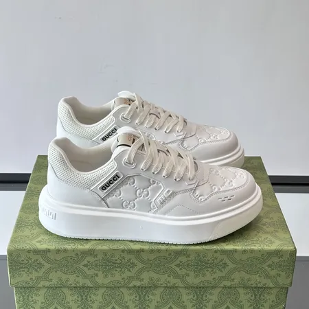 グッチ スニーカー