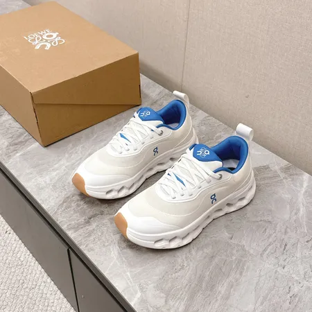 ロエベ スニーカー