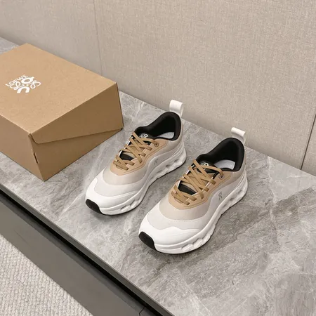 ロエベ スニーカー