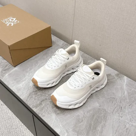 ロエベ スニーカー