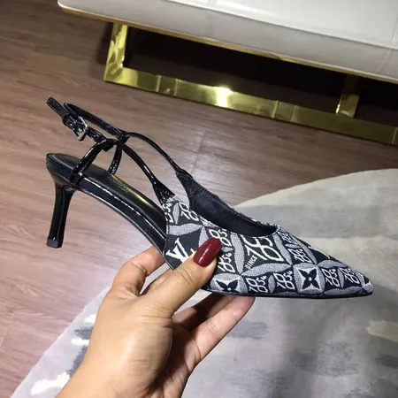 ルイヴィトン サンダル