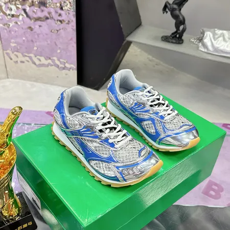 ボッテガ ヴェネタ スニーカー