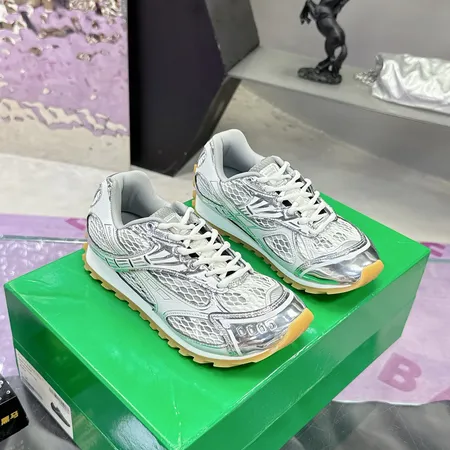 ボッテガ ヴェネタ スニーカー