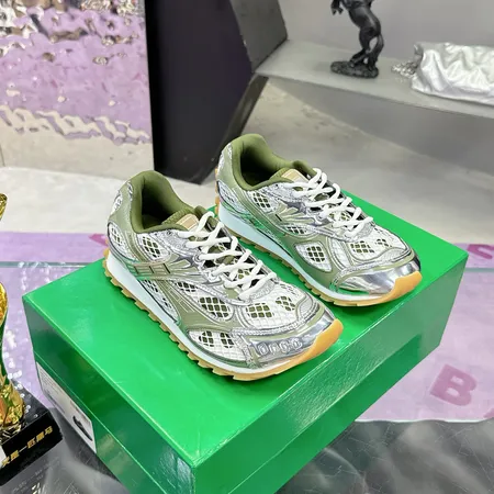 ボッテガ ヴェネタ スニーカー