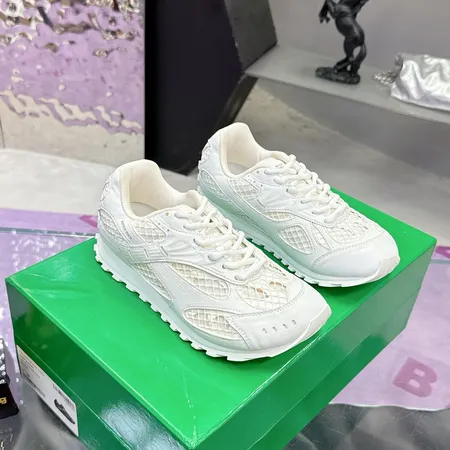 ボッテガ ヴェネタ スニーカー