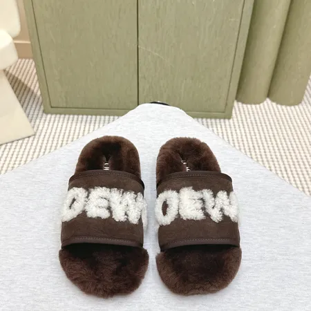 ロエベ スリッパ