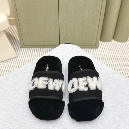 ロエベ スリッパ