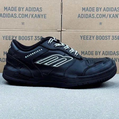 バレンシアガ カジュアルシューズ