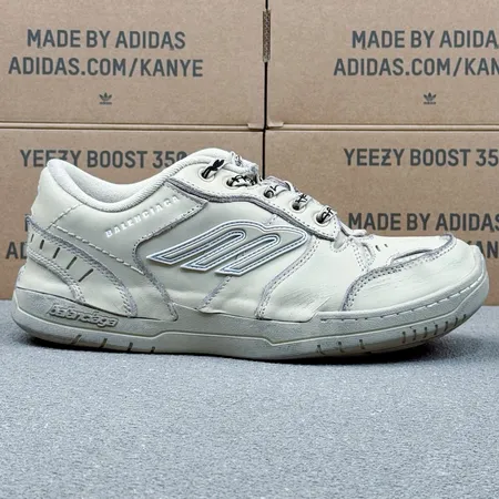 バレンシアガ カジュアルシューズ