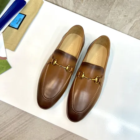 グッチ ビジネスシューズ