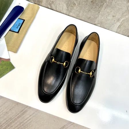 グッチ ビジネスシューズ