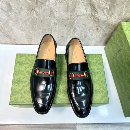 グッチ ビジネスシューズ