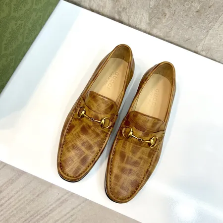 グッチ ビジネスシューズ