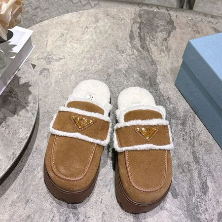プラダ スリッパ