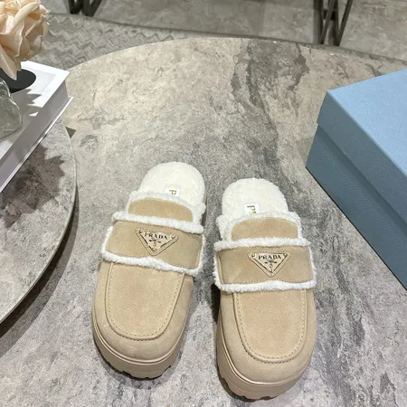 プラダ スリッパ
