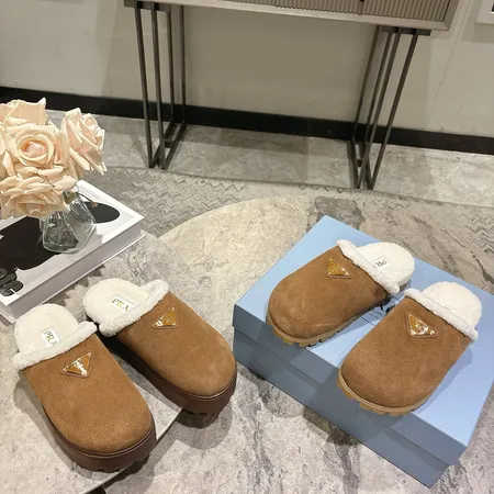 プラダ スリッパ