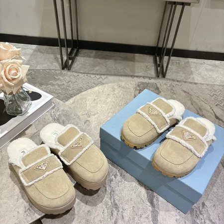 プラダ スリッパ