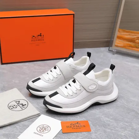 エルメス スニーカー