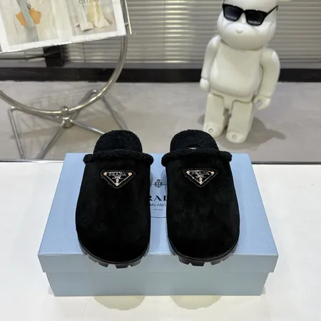 プラダ スリッパ
