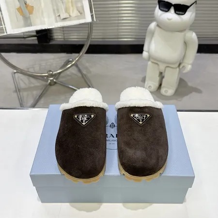プラダ スリッパ