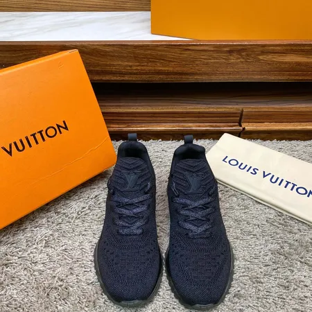 ルイヴィトン スニーカー