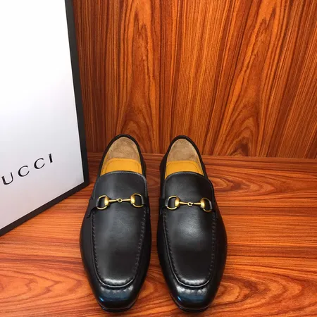 グッチ ビジネスシューズ