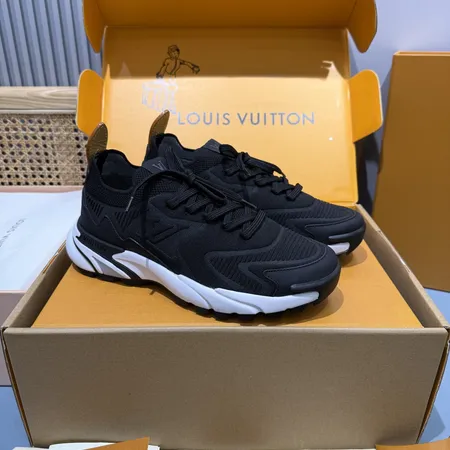 ルイヴィトン スニーカー