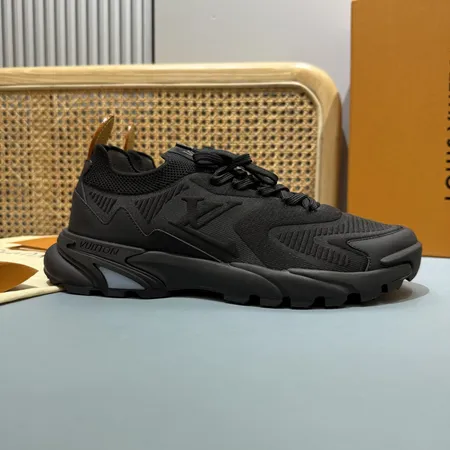 ルイヴィトン スニーカー