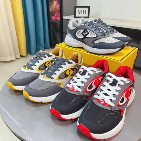 フェンディ カジュアルシューズ