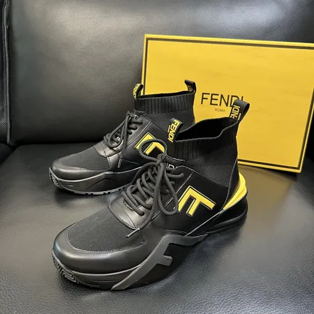 フェンディ カジュアルシューズ