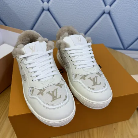 ルイヴィトン カジュアルシューズ