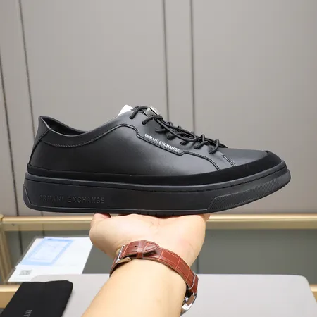 アルマーニ カジュアルシューズ