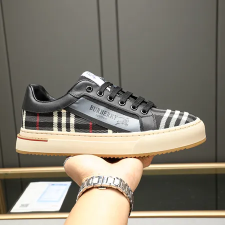 バーバリー ス カジュアルシューズ