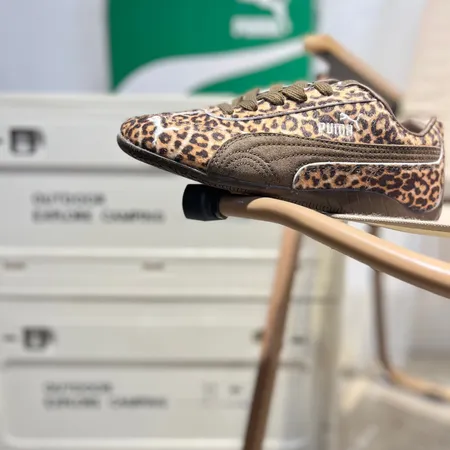 プーマ カジュアルシューズ