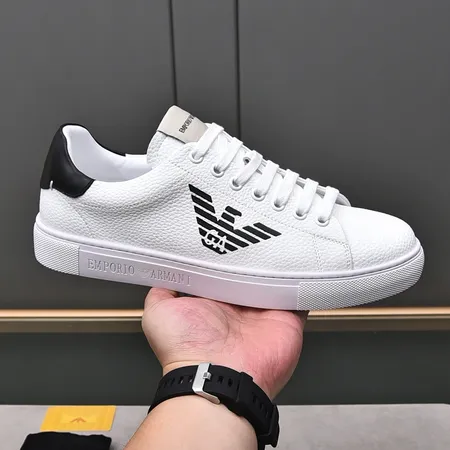 アルマーニ カジュアルシューズ