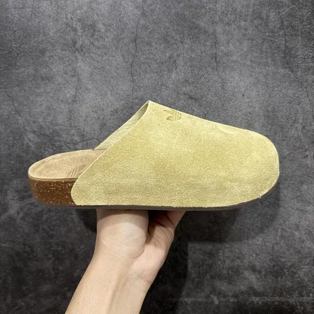 アディダス スリッパ