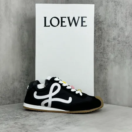 ロエベ カジュアルシューズ