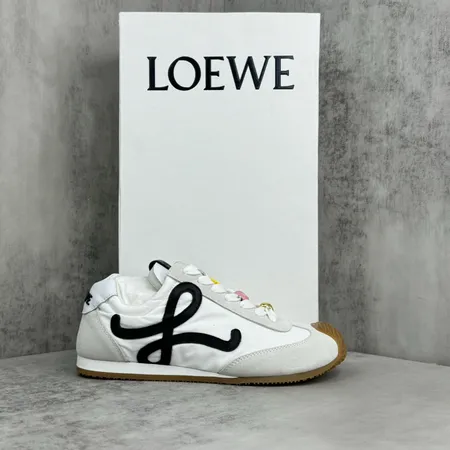 ロエベ カジュアルシューズ