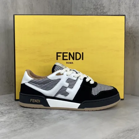 フェンディ カジュアルシューズ