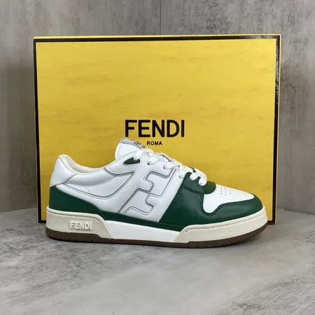 フェンディ カジュアルシューズ