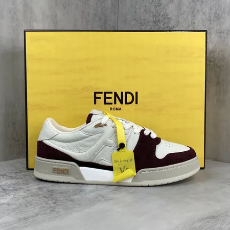 フェンディ カジュアルシューズ
