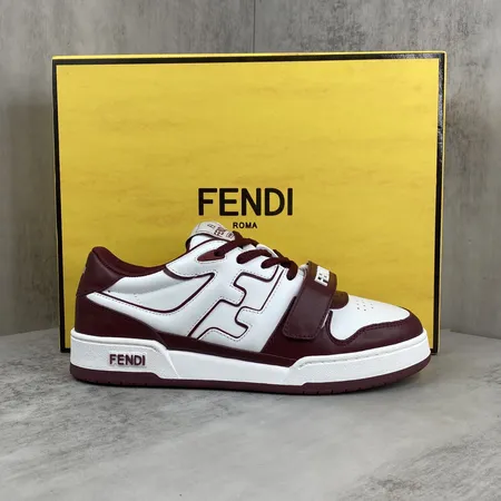 フェンディ カジュアルシューズ