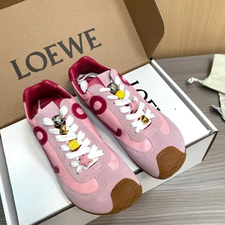 ロエベ スニーカー