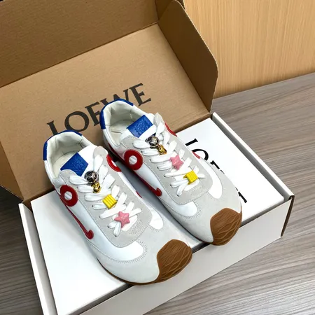 ロエベ スニーカー