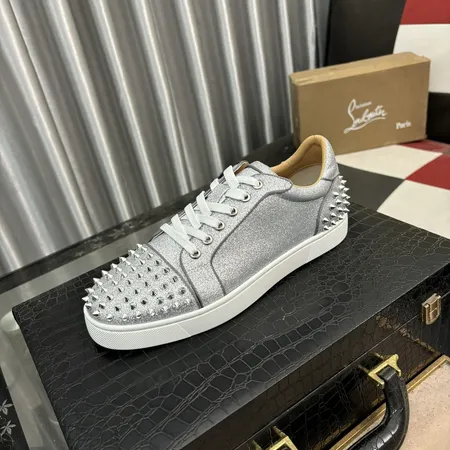 クリスチャン・ルブタン カジュアルシューズ