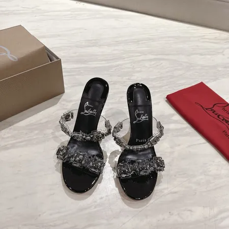 クリスチャン・ルブタン サンダル