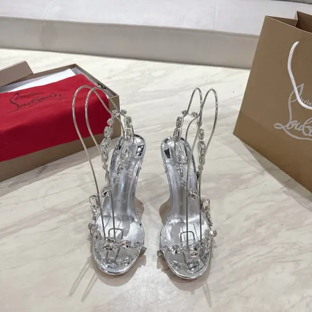 クリスチャン・ルブタン サンダル