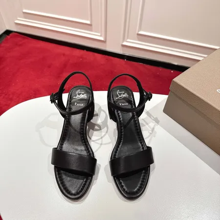 クリスチャン・ルブタン サンダル