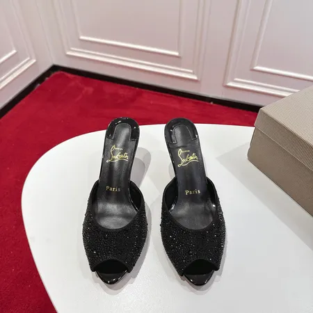 クリスチャン・ルブタン サンダル