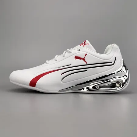 プーマ スニーカー